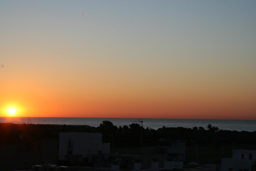 Hotel Austria 76 Puerto de Sagunto Bagian luar foto