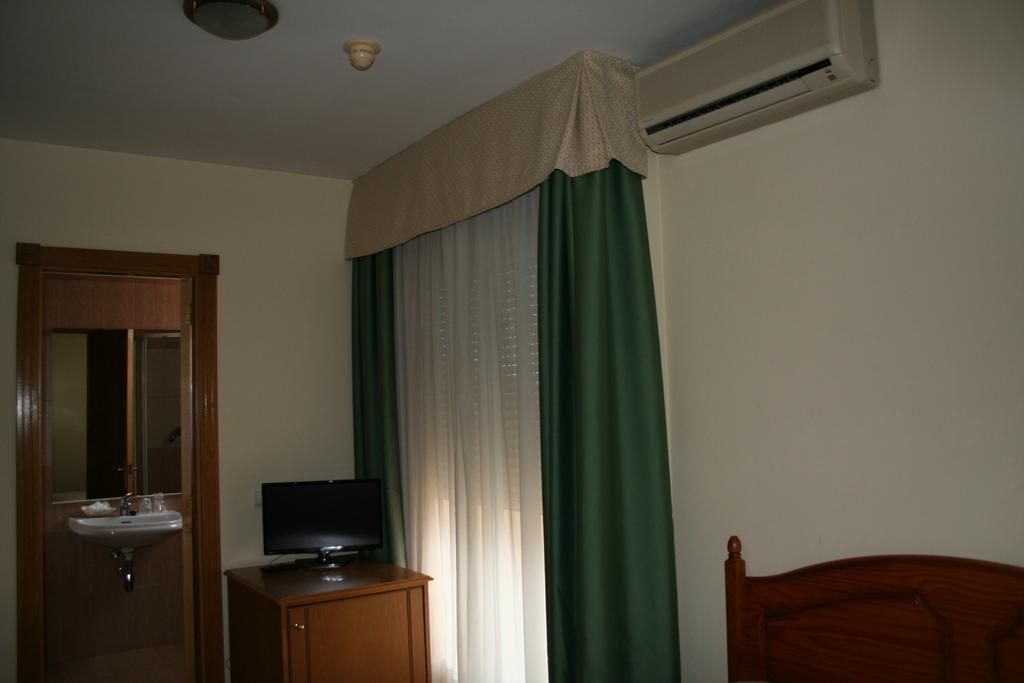 Hotel Austria 76 Puerto de Sagunto Bagian luar foto