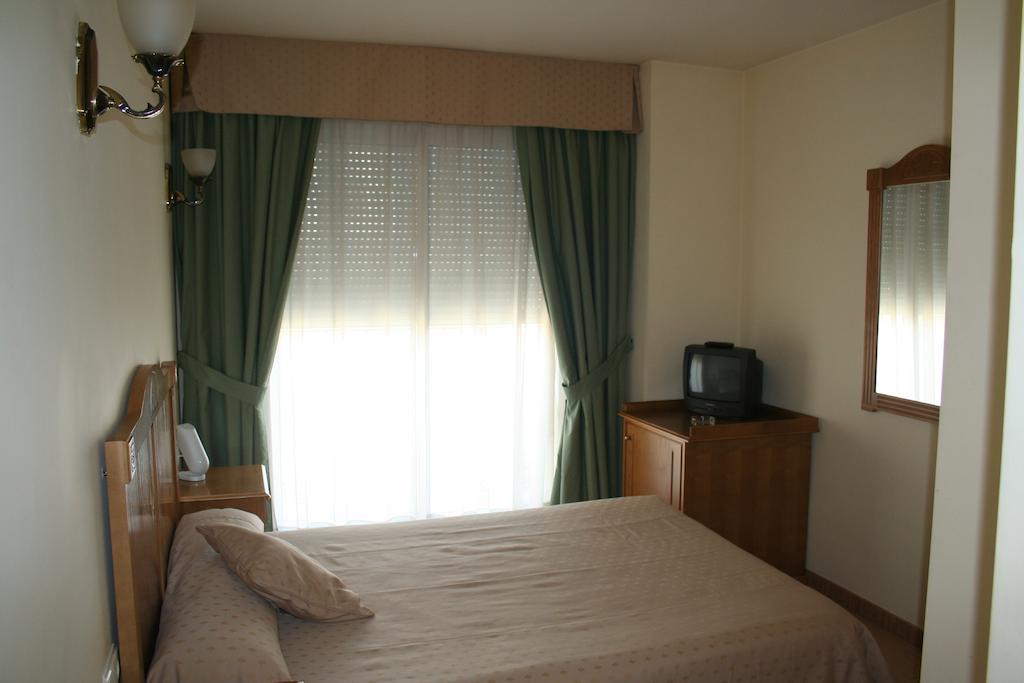 Hotel Austria 76 Puerto de Sagunto Bagian luar foto