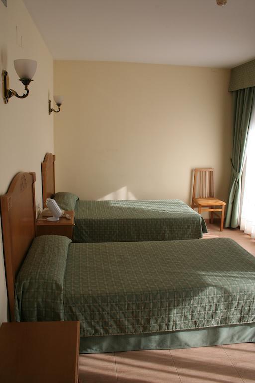 Hotel Austria 76 Puerto de Sagunto Ruang foto