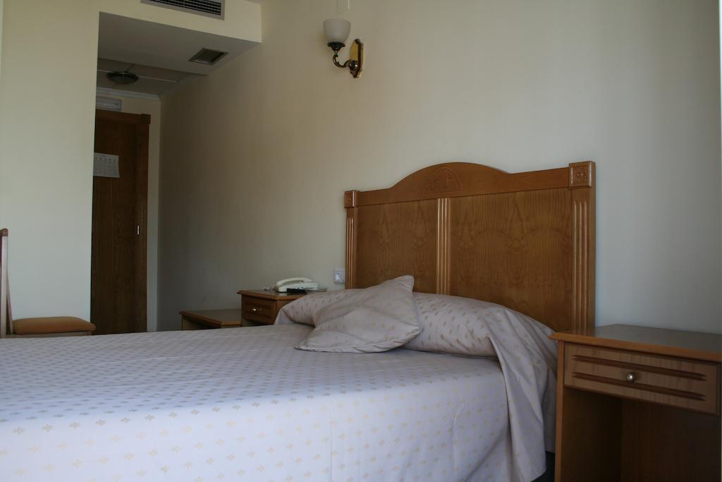 Hotel Austria 76 Puerto de Sagunto Ruang foto
