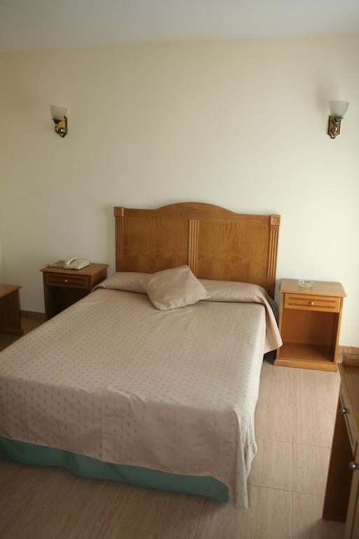 Hotel Austria 76 Puerto de Sagunto Ruang foto